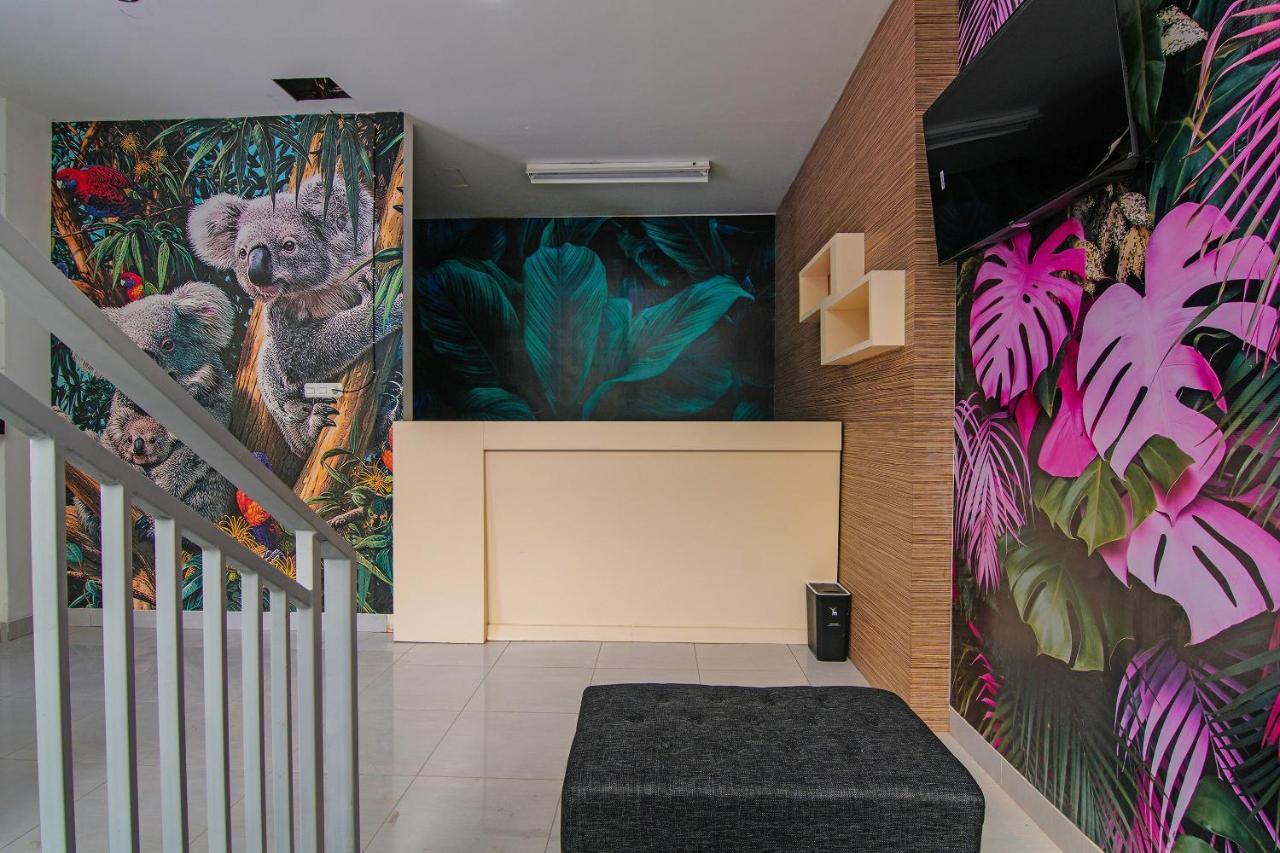 Oyo 92300 Koala House 호텔 페칸바루 외부 사진